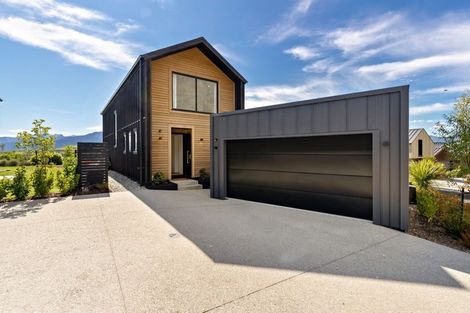 Photo of property in 25 Double Cone Road, Jacks Point, Queenstown, 9371