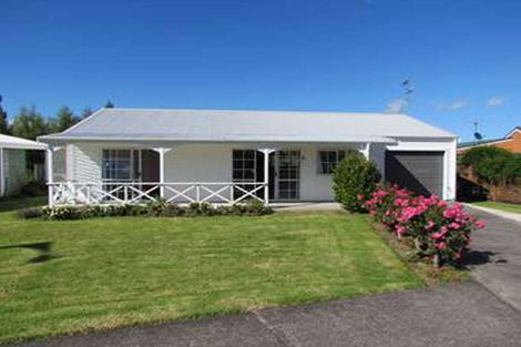 Photo of property in 4 Courthouse Lane, Coromandel, 3506