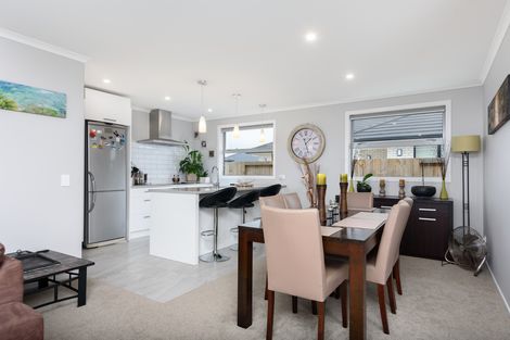 Photo of property in 17 Kanono Close, Papamoa Beach, Papamoa, 3118