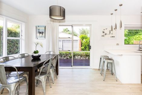 Photo of property in 12 Remuera Avenue, Cashmere, Christchurch, 8022