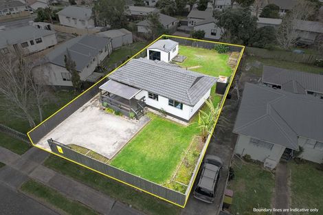 Photo of property in 6 Stoll Place, Clendon Park, Auckland, 2103