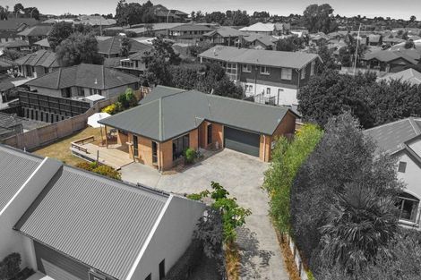 Photo of property in 32 Cranbrook Place, Rototuna North, Hamilton, 3210