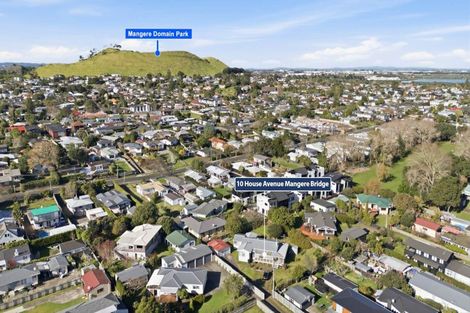 Photo of property in 10 House Avenue, Mangere Bridge, Auckland, 2022
