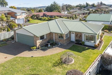 Photo of property in 76 Birch Street, Hilltop, Taupo, 3330