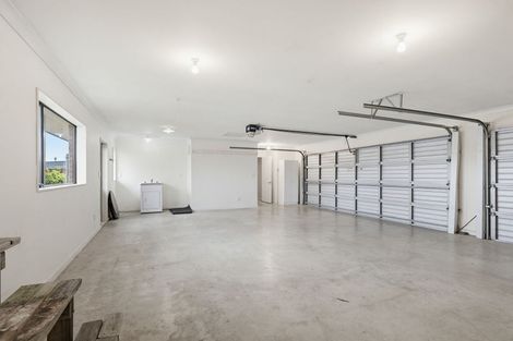 Photo of property in 66 Royal Oak Drive, Kelvin Grove, Palmerston North, 4414