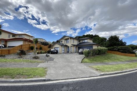 Photo of property in 15 Fairchild Avenue, Goodwood Heights, Auckland, 2105