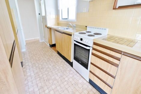 Photo of property in 26 Kirrie Avenue, Te Atatu South, Auckland, 0610