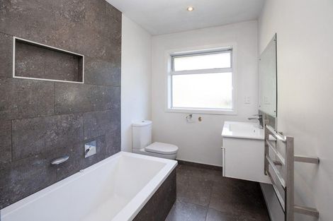 Photo of property in 79 Racecourse Road, Sockburn, Christchurch, 8042