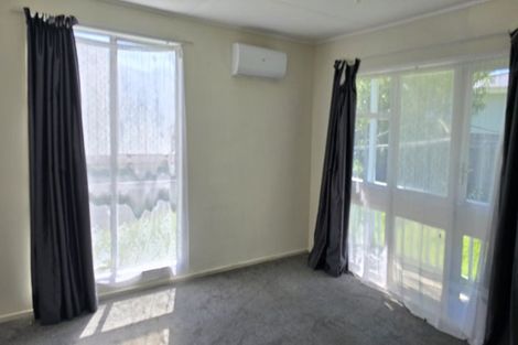 Photo of property in 20 Rountree Place, Conifer Grove, Takanini, 2112