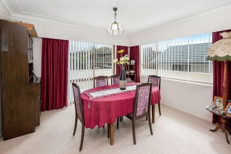 Photo of property in 5 Mccrystal Avenue, Bucklands Beach, Auckland, 2012