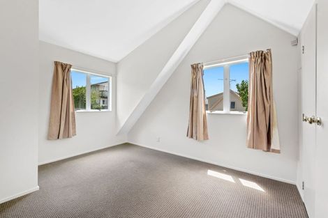 Photo of property in 2/30 Forest Hill Road, Henderson, Auckland, 0612
