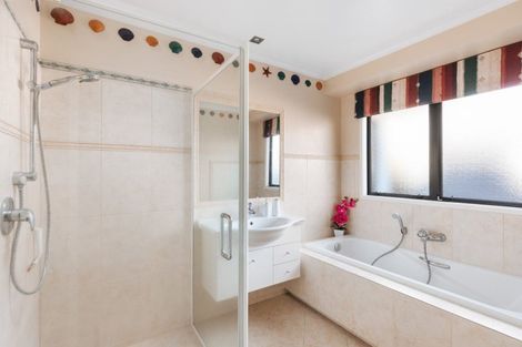 Photo of property in 38 Sanctuary Key, Papamoa Beach, Papamoa, 3118