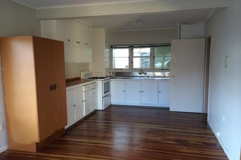 Photo of property in 45 Miro Street, New Lynn, Auckland, 0600