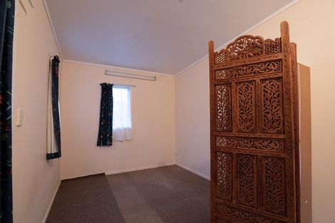 Photo of property in 15 Camden Place, Papatoetoe, Auckland, 2025