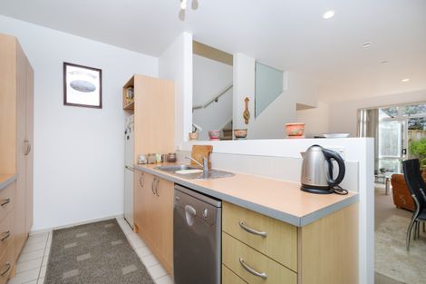 Photo of property in 25 Albionvale Road, Glen Eden, Auckland, 0602