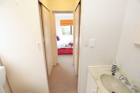 Photo of property in 56 Woodhouse Avenue, Karori, Wellington, 6012