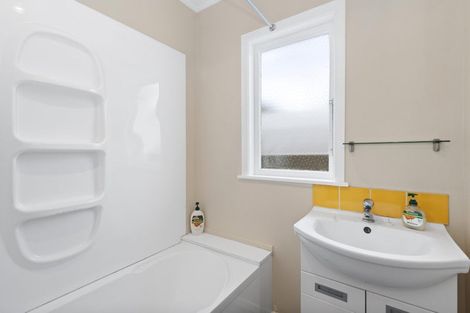 Photo of property in 5 Campbell Street, Waiuku, 2123