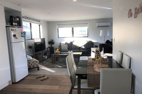 Photo of property in 52a Waipani Road, Te Atatu Peninsula, Auckland, 0610