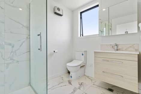 Photo of property in 6/102 Millbrook Road, Sunnyvale, Auckland, 0612