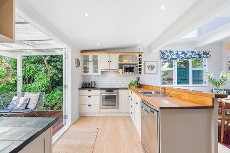 Photo of property in 26 Bay Street, Petone, Lower Hutt, 5012