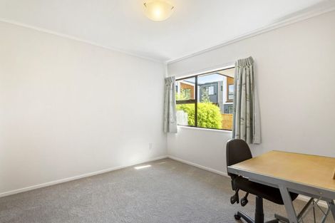 Photo of property in 2/5 Alma Road, Milford, Auckland, 0620