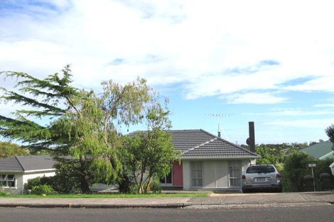 Photo of property in 21 Alton Avenue, Hillcrest, Auckland, 0627