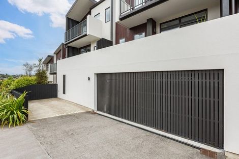 Photo of property in 1/2 Hindmarsh Street, Johnsonville, Wellington, 6037