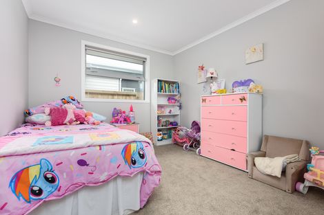 Photo of property in 17 Kanono Close, Papamoa Beach, Papamoa, 3118