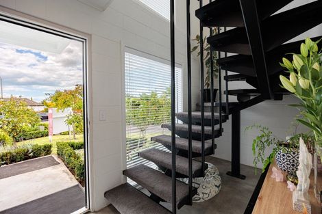 Photo of property in 140 Te Mata Road, Havelock North, 4130