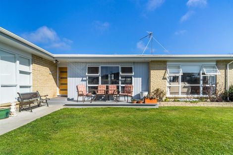 Photo of property in 300b Pages Road, Wainoni, Christchurch, 8061