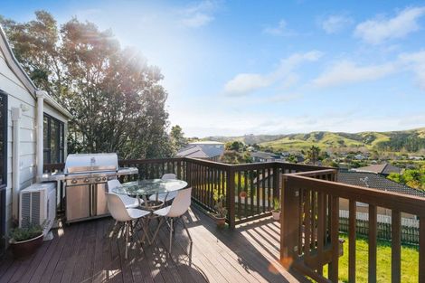 Photo of property in 6 Rautawhiri Road, Helensville, 0800