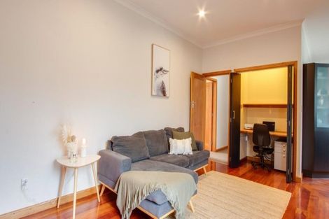 Photo of property in 215 Park Road North, Parkvale, Hastings, 4122