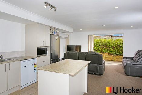 Photo of property in 12 Merlot Lane, Pukekohe, 2120