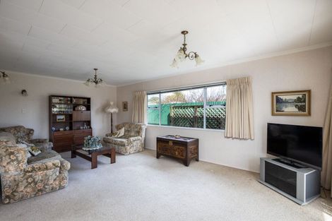 Photo of property in 2/17 Whiteley Street, Moturoa, New Plymouth, 4310