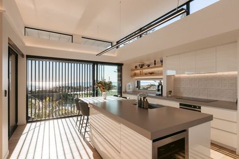 Photo of property in 87 Marine Parade, Mount Maunganui, 3116