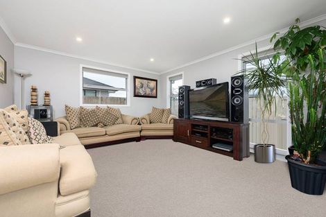 Photo of property in 17 Kanono Close, Papamoa Beach, Papamoa, 3118