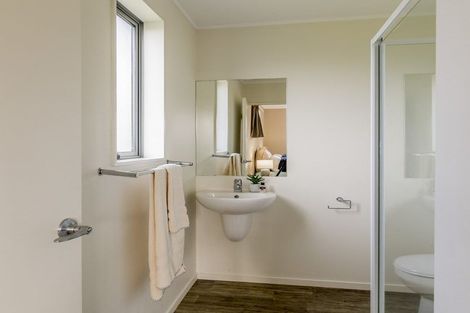 Photo of property in 7 Eruini Street, Waikanae Beach, Waikanae, 5036