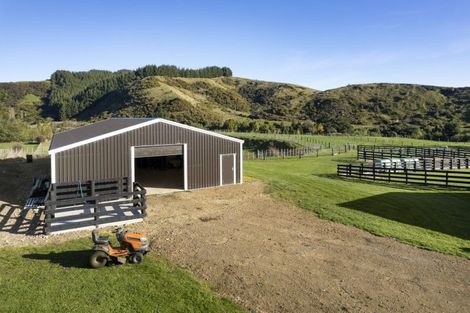 Photo of property in 180 North Manakau Road, Manakau, Levin, 5573