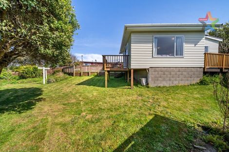 Photo of property in 29 Oakleigh Street, Maungaraki, Lower Hutt, 5010