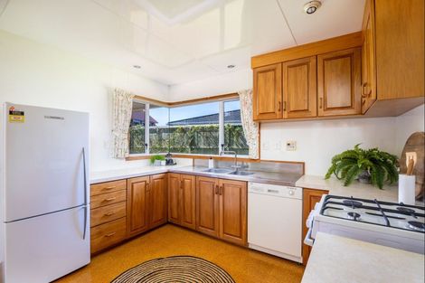 Photo of property in 7 Boulevard Drive, Merrilands, New Plymouth, 4312