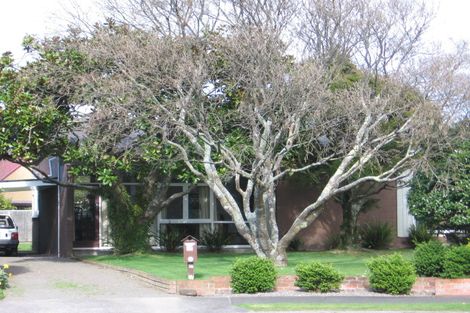 Photo of property in 14 Lifford Place, Awapuni, Palmerston North, 4412