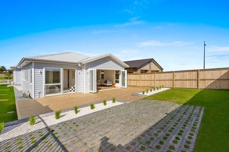 Photo of property in 113 Mutetai Road, Clarks Beach, 2122