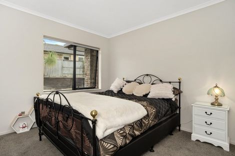 Photo of property in 21 Hawk Place, Welcome Bay, Tauranga, 3112