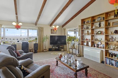 Photo of property in 223 Mount Pleasant Road, Mount Pleasant, Christchurch, 8081