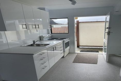 Photo of property in 72 Hokio Beach Road, Levin, 5510