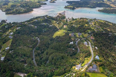 Photo of property in 93 Brick Bay Drive, Sandspit, Warkworth, 0982