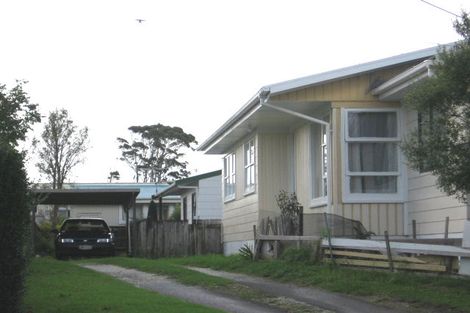 Photo of property in 1/8 Edwards Avenue, Henderson, Auckland, 0610