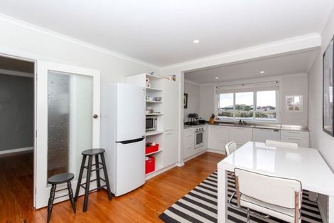 Photo of property in 72 Lorna Street, Lynmouth, New Plymouth, 4310