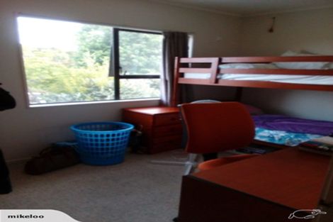 Photo of property in 12 Tetrarch Place, Totara Vale, Auckland, 0629