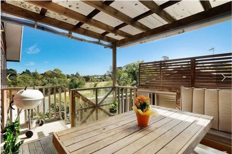 Photo of property in 1/9 Jay Court, Botany Downs, Auckland, 2010